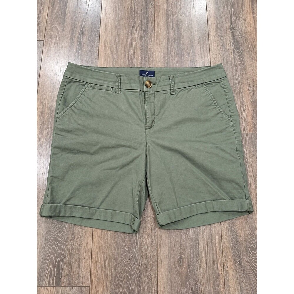 American Eagle Womens 14 Olive Green Stretch Bermuda Chino Shorts AEO